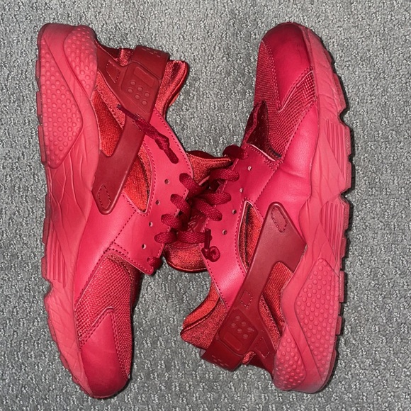 Red Air Huarache - Picture 2 of 7